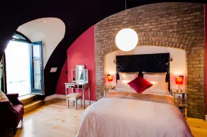 “ GRAND CANAL DOCK LUXURY “ SPECIAL OFFER'' - Image 5