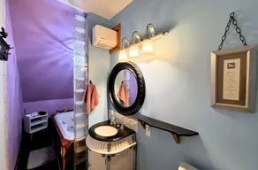 Secluded Estate Sleeps 8 with 1 acre fishing pond  - Image 4