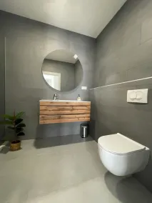 Secluded 2 Bedroom Seafront Suite with hot tub - Image 2