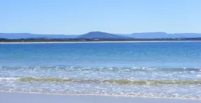 Le Vista – captivating family retreat with breath taking water views - Image 4