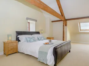 4 bedroom accommodation in North Wooton, near Wells - Image 5
