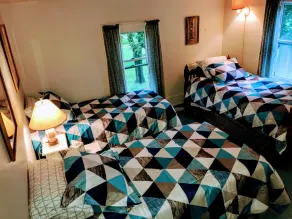 Ironton Shore Farms: 4 Schlafzimmer Bauernhaus am Lake Charlevoix mit Strand und Dock - Image 5
