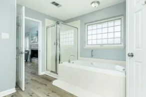 5★ Waterfront home w/ bikes & kayaks, fire pit! Amazing underwater fishing light - Image 3