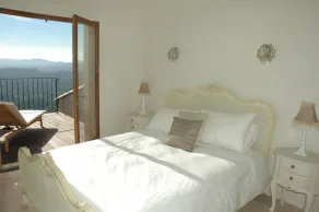 Panoramaudsigt, Infinity Pool, moden haveoliven og frugttræ - Image 4