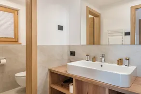Appartement \"Les Ciases Chalets Dolomites Apt 6\" avec balcon privé, sauna partagé et Wi-Fi. - Image 5