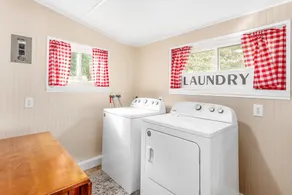Country Setting.  City Convenience. Hot Tub - Image 2