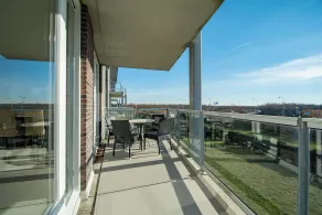Cosy Apartment With Balcony - Image 5