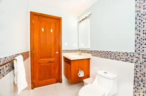 Playa Turquesa D-402 Premier Beachfront Ocean View with 50mbps Wifi - Image 3