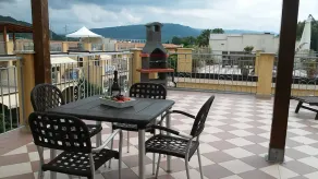 Pizzo Beach Club \"Sommer Special\" 2-Bett-Wohnung 13F mit kostenlosem WLAN und 2 Terr - Image 5