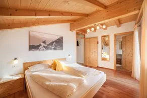Ferienwohnung \"Tonigbauernhof Enzian\" mit Bergblick, Balkon & WLAN - Image 4