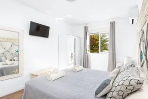 Villa Pilar - vue sur la mer en première ligne, piscine, A / C - Image 5
