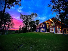 Lake Cabin- Hot Tub, Saunas, Ice Baths, Massage Ch - Image 5