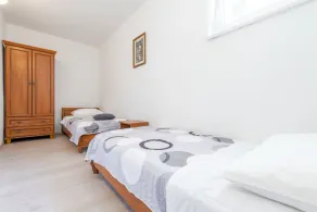 Luxury apartment on the beach 2 - Image 4