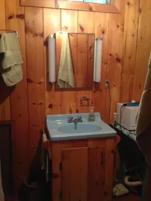 ~ Gemütliche Hütte in den Wäldern Auf Penobscot Bay Direkt neben dem Wasser ~ - Image 2