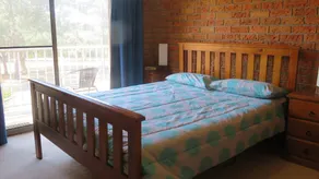 Woody Wonder Unit 2 - Bring your own linen. - Image 3