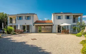 Amazing Home in Kornic With Outdoor Swimming Pool, Wifi and 6 Bedrooms - Image 4