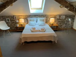 Komplett renoviertes Ferienhaus Ferienhaus mit Pool für 12 Personen - Image 2