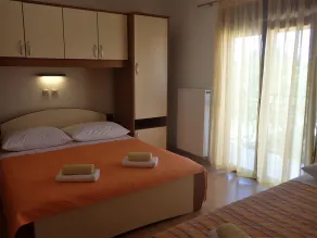 Apartment for 3 persons with garden view - Image 5