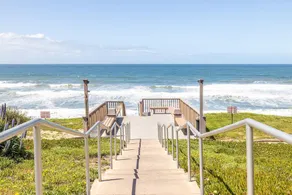 Sea Bluff - Direct Beach Access - Image 5
