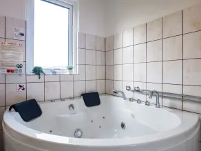 4 star holiday home in Humble - Image 3