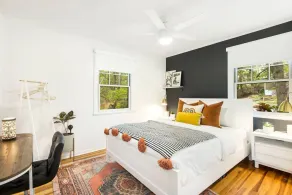 Charming Sag Harbor Cottage by the Beach! - Image 3