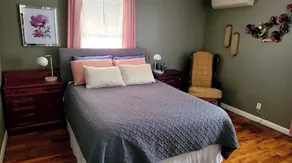 Heavenly Bungalow, immaculately clean, close to downtown! - Image 5
