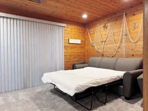 Gun lake 4 Bed 2.5 Bath Home w/2 car garage, kayaks, paddleboards, free Wi-Fi - Image 5