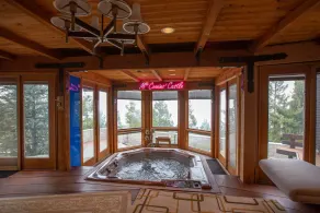 Sledding hills, amazing views, game room, Ski & Sky Park min away! - Image 3