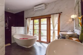 Seminyak Peaceful 3 bedroom Villa - Image 3