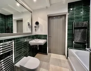Luxury barn conversion near Padstow - stunning ocean views, garden and hot tub - Image 5