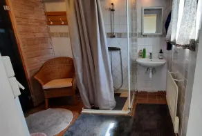 1 Bed Flat - Sleeps 3 - Pets - Parking - Wifi - Image 3