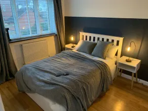 4 bed family home wifi, netflix, parking, close to wicksteed park - Image 3