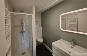 Bel Appartement Climatisé Avec Jardin et Piscine - Image 2