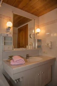 CHALET Brunnenhof St. Anton am Arlberg - Image 4