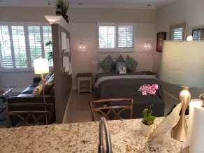 Tropical Studio with Private Kitchen and Bath - Image 4
