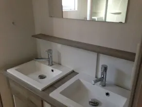 GRAN CHALET DE MADERA CON AIRE ACONDICIONADO CERCA DE ALGAJOLA PARA 6 PERSONAS MÁXIMO - Image 2