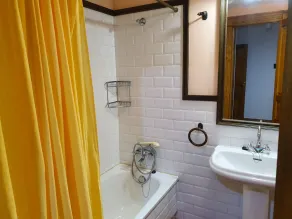 APARTMENT WITH ENTRANCE THROUGH GARDEN IN PRIVATE URBANIZATION 5 MIN FROM THE BEACH - Image 3