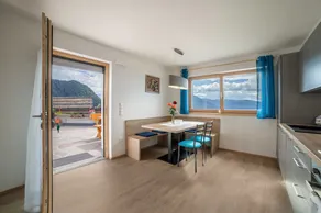 Apartment \"Oberhochmuthof\" with Beautiful View at the \"Meraner Höhenweg\" - Image 5