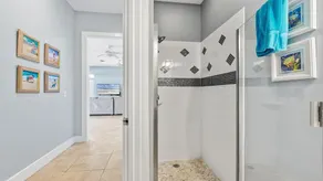 Sch��nes Haus am Pool mit Pool ~ Private Promenade ~ Sugar Sand Beach - Image 3