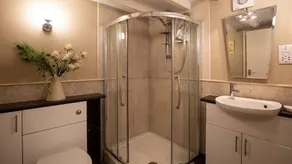 Swift Cottage, Blockley - sleeps 4 guests in 2 bedrooms - Image 4