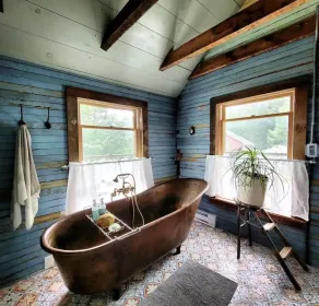 Historical Catskill mountains Farmhouse with Hiking, Fire Pit, Hot Tub, King bed - Image 4