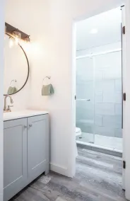 Stunning Beach Condo with Balcony- King Bed - Image 2