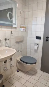 Vacation apartment for 2 persons, 1 separate bedroom, balcony, 64 m² - Image 3