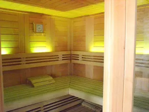 House Full of Charm & Comfort, Great Calm, Large Sauna, Large Hot Tub - Image 3