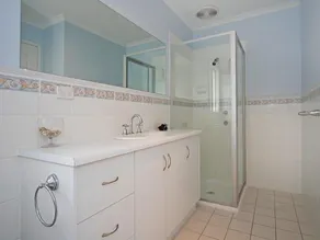 Sorrento Middleton - 190 Newell Ave - Pet Friendly - Image 3