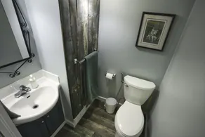 Vineyard Location Clean Spacious Family Accommodation 3 Bedroom - Image 2