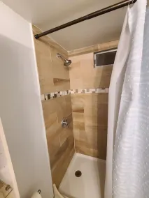Tiny remodel mobile home close to Orlando and Sanford Airport.  - Image 4