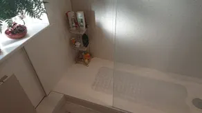 17th Century 2-Bed Sleeps 4 Free Parking - Image 3