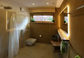 2017 ecologically renovated, high quality furnished cottage with yard. - Image 2