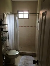 Renta de Habitacion o casa completa en David Chiriqui - Image 3